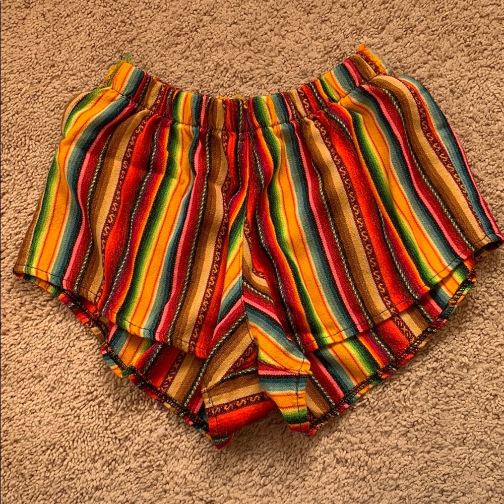 Patterned Brandy Melville Shorts!